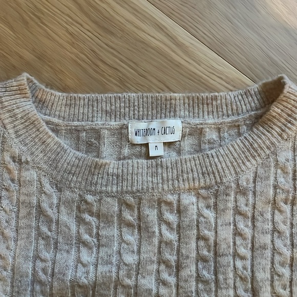 Sweater - Picture 3 of 4